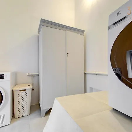 Cozy 3rd-floor By The Seafront By 360 Estates * Valletta