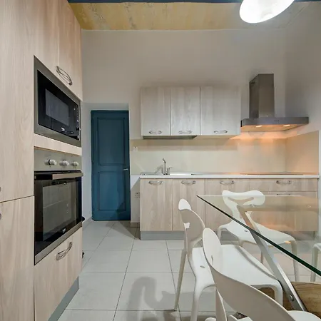 Cozy 3rd-floor By The Seafront By 360 Estates Valletta