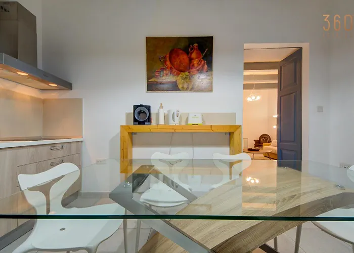 Lejlighed Cozy 3rd-floor By The Seafront By 360 Estates