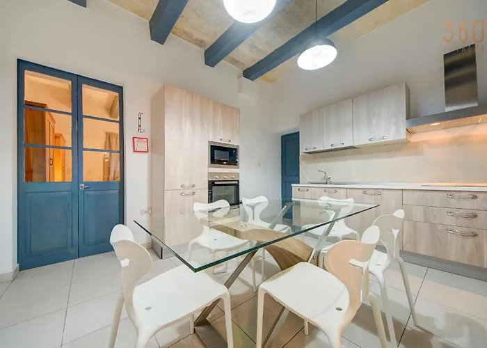 Cozy 3rd-floor By The Seafront By 360 Estates Lejlighed Valletta