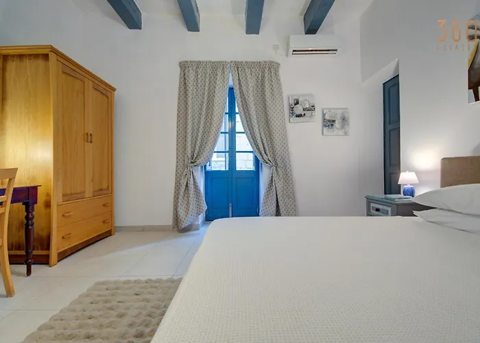 Cozy 3rd-floor By The Seafront By 360 Estates * Valletta