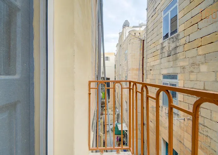 Cozy 3rd-floor By The Seafront By 360 Estates Lejlighed Valletta